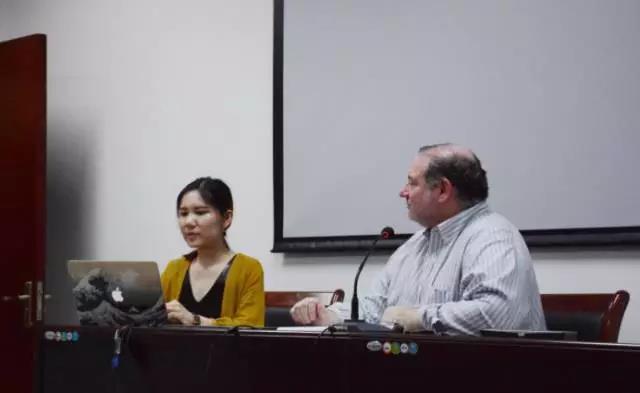 美国福德汉姆大学终身教授兰斯·斯特拉特赴华师大U8集团做讲座